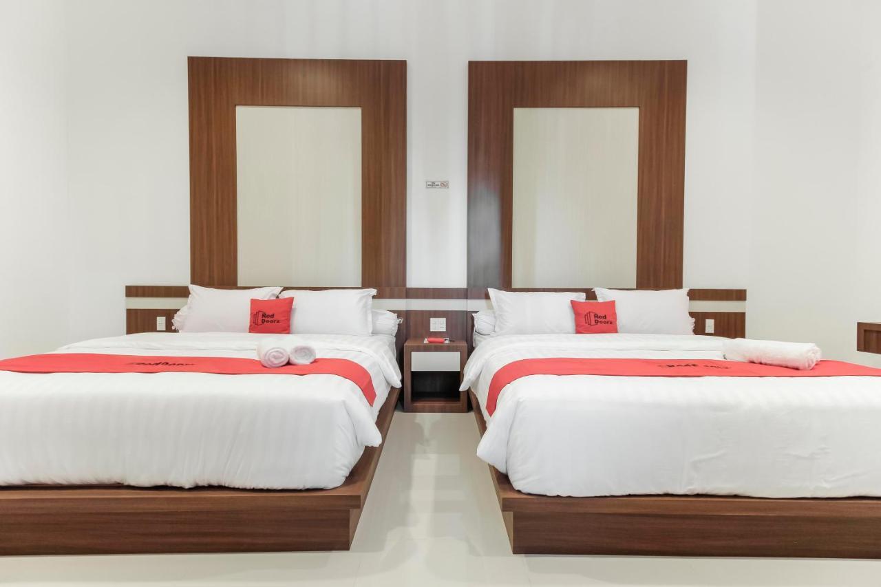 RedDoorz Premium @ Setiabudi Medan Sunggal Zewnętrze zdjęcie