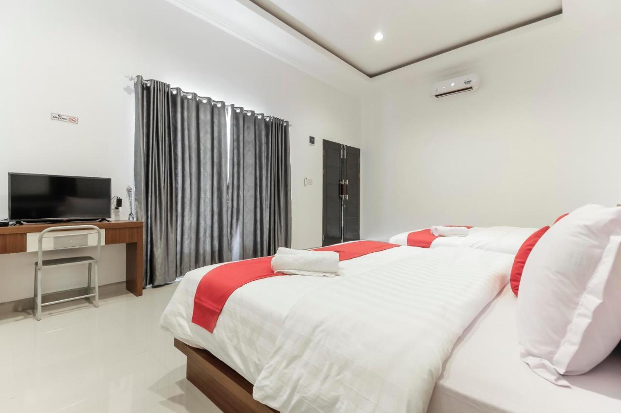 RedDoorz Premium @ Setiabudi Medan Sunggal Zewnętrze zdjęcie