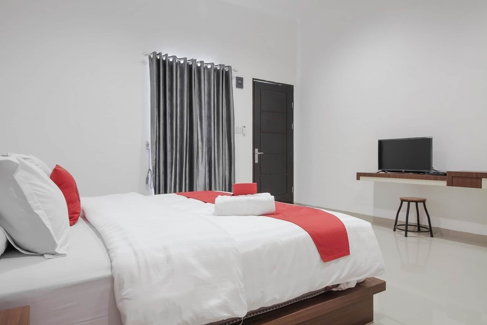 RedDoorz Premium @ Setiabudi Medan Sunggal Zewnętrze zdjęcie